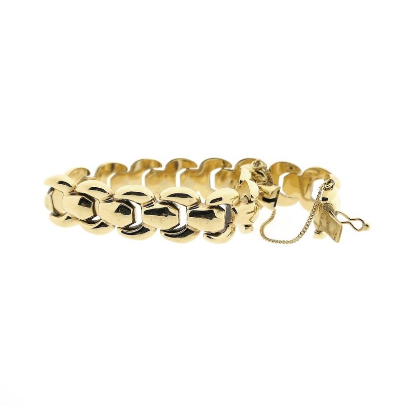 Image 8 of Gold Bismarck link bracelet