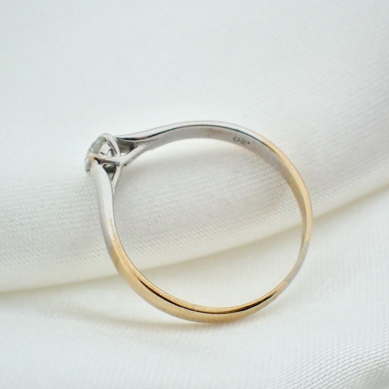 Image 2 of 9 carat bicolor ring with 0.20 ct diamond.