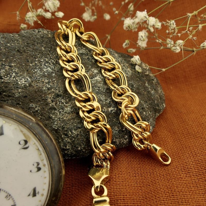 Image 2 of Golden Prince of Wales link bracelet