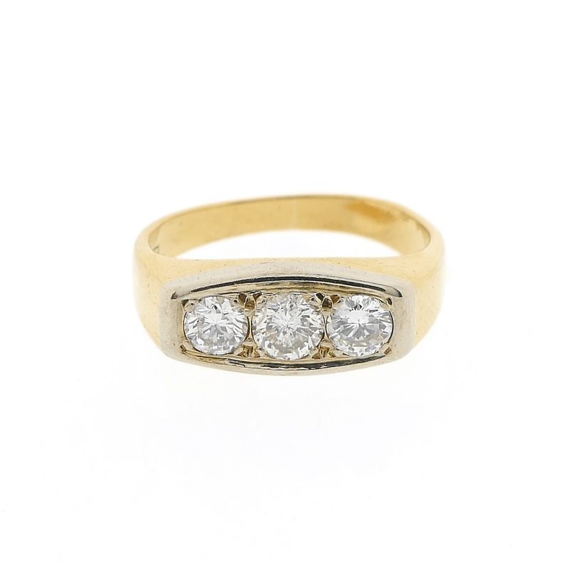 Image 6 of Gold ring with diamonds 0.74 ct.