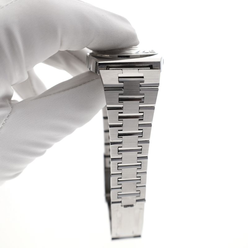 Image 3 of Omega Constellation Automatic Chronometer 168.041; Vintage men's watch