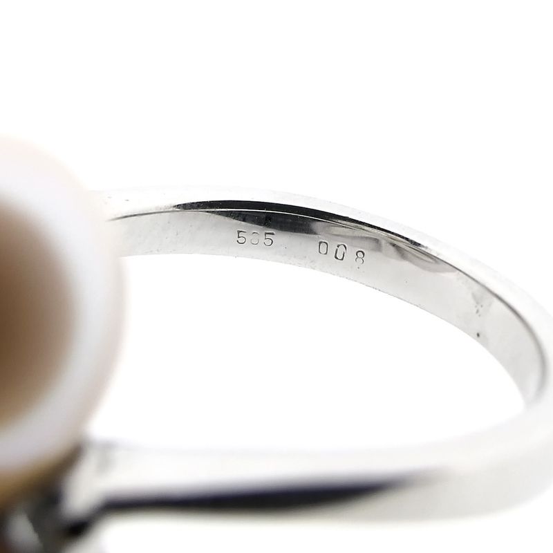 Image 3 of White gold ring with pearl and diamonds; 0.06 ct.