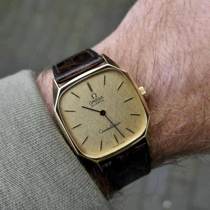 Image 21 of Omega Constellation; Vintage 18k gold men's watch with a linen dial