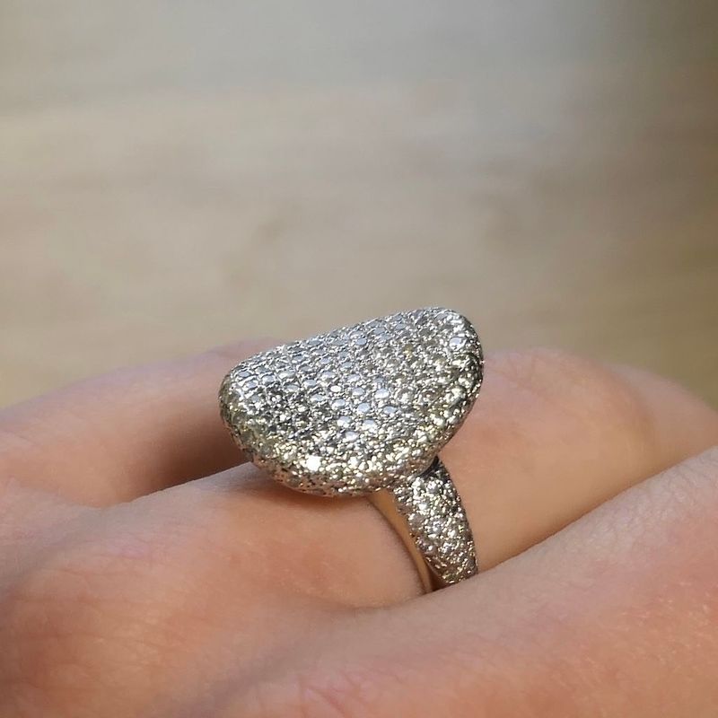 Image 7 of White gold pavé ring with diamonds; Approx. 0.90 ct.