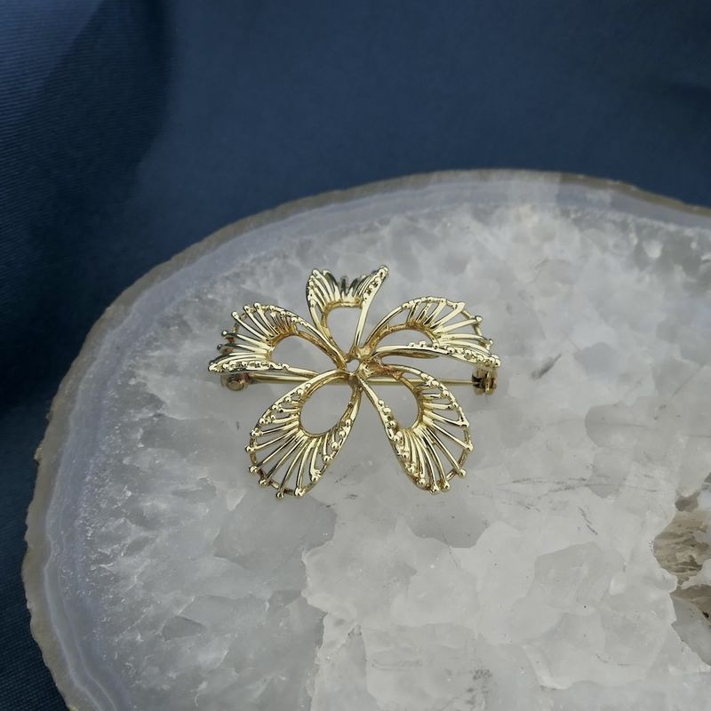 Image 8 of Golden flower brooch