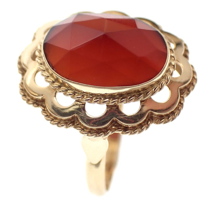 Image 6 of Vintage gold ring with carnelian