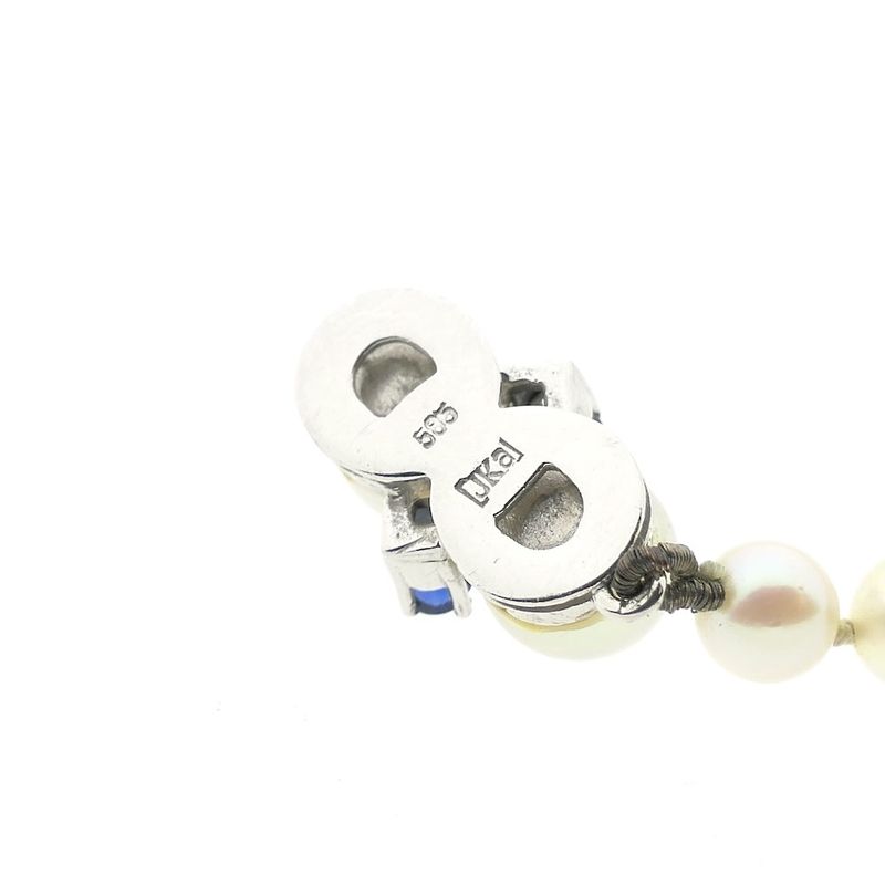 Image 10 of Pearl necklace with white gold clasp and sapphire | 49 cm