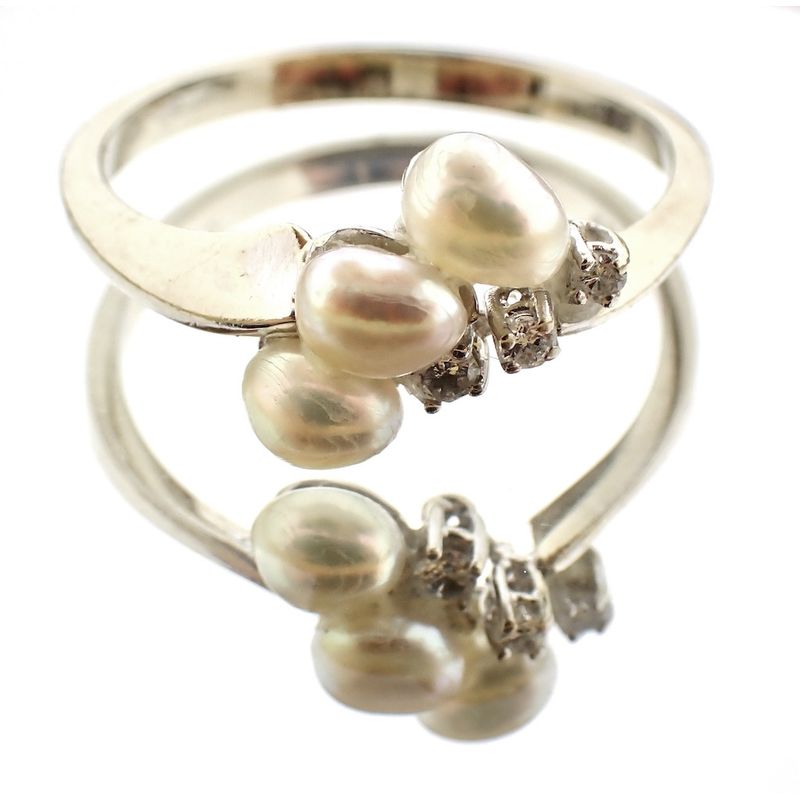 Image 3 of White gold ring with pearl and diamond
