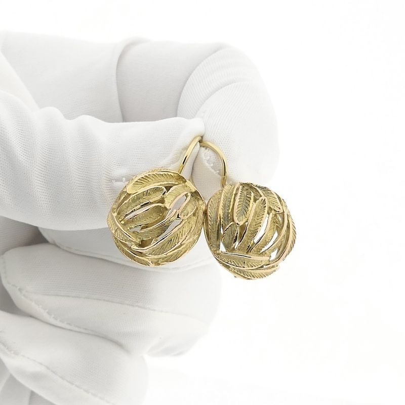 Image 7 of Gold earrings with leaves