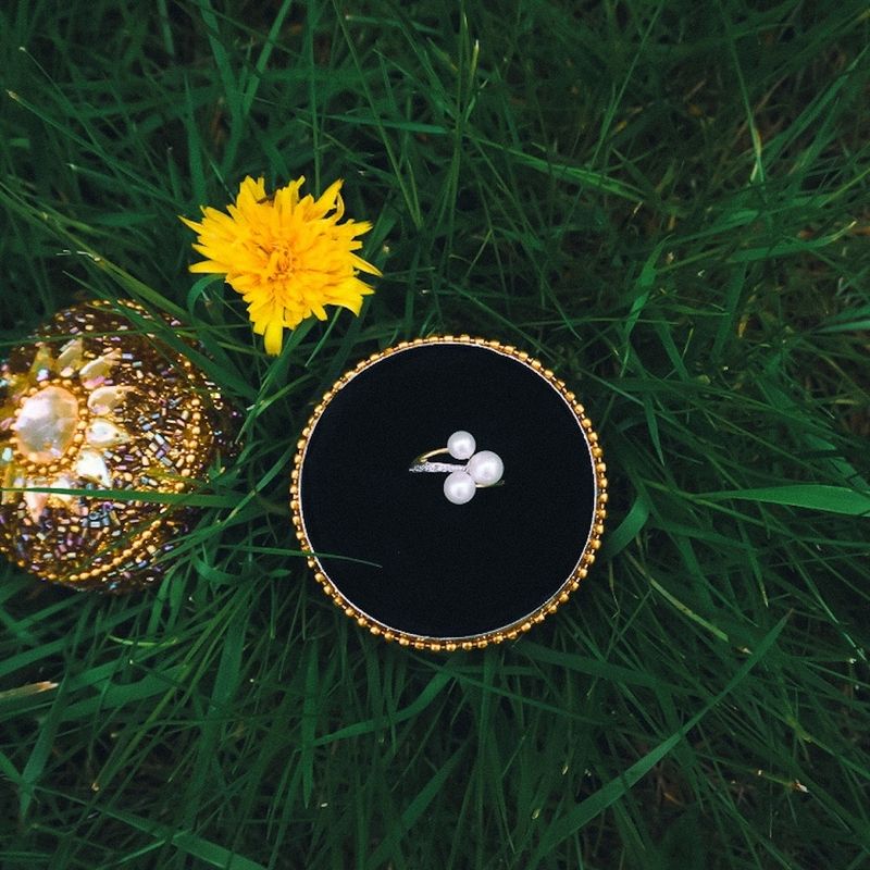 Image 2 of 8K Ring with pearls and diamonds | 0.005 ct.