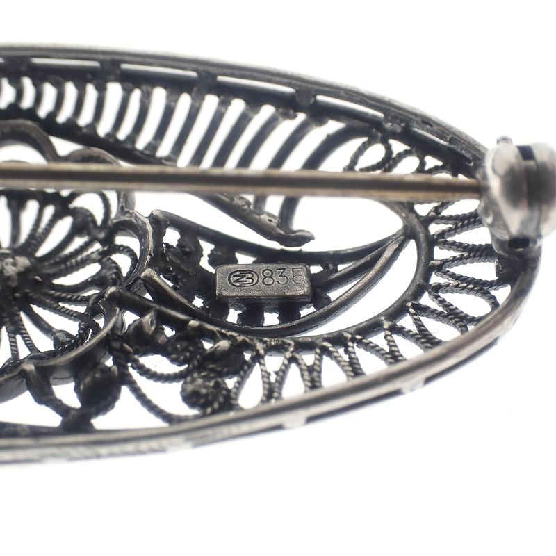 Image 6 of Silver brooch in floral design