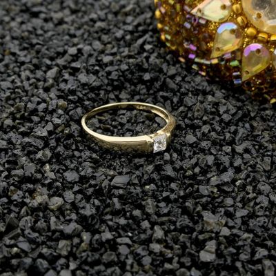 Image 2 of Gold ring with zirconia