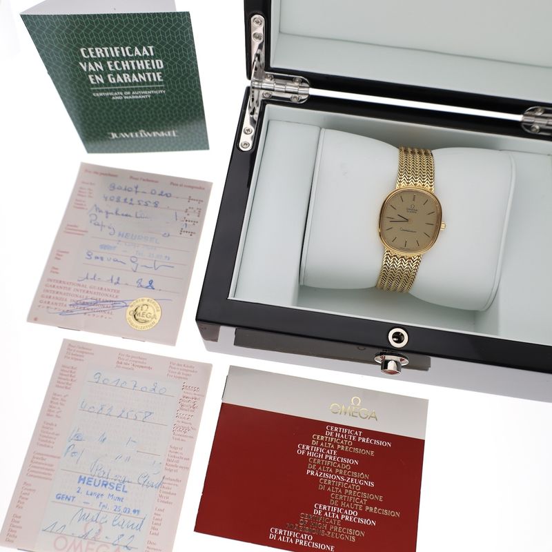 Image 19 of Omega Constellation Quartz 391.8654; Vintage 18k Gold Watch