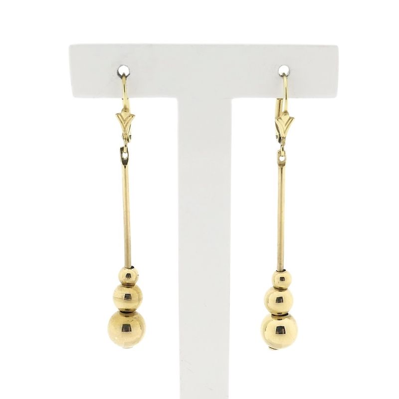 Image 1 of 8 carat earrings with balls