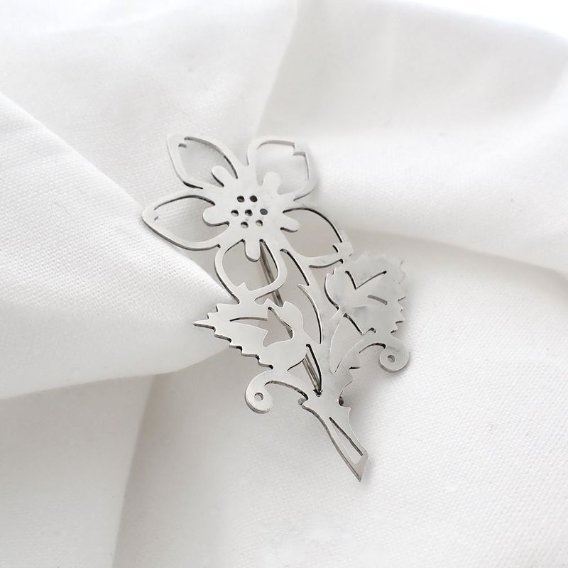 Image 4 of Silver brooch of a flower