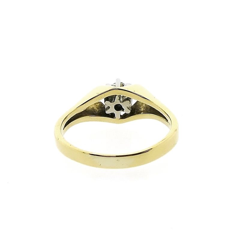 Image 4 of Gold solitaire ring with diamond 0.07 ct.