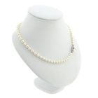 Image 3 of Pearl necklace with white gold clasp and sapphire | 49 cm