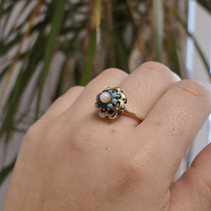 Image 4 of Vintage gold ring with turquoise and pearl