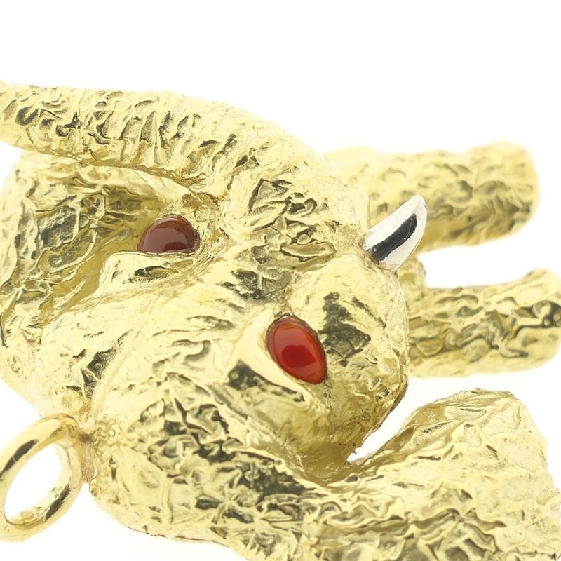 Image 4 of Gold pendant of an elephant with carnelian