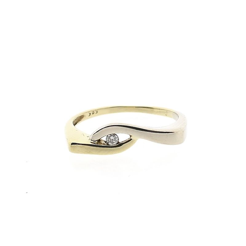 Image 3 of Bicolor gold ring with diamond; 0.02 ct.