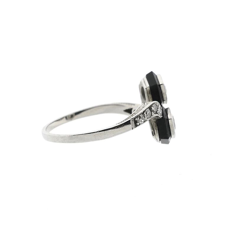 Image 5 of White Gold Ring with Diamond and Onyx; 0.40 ct; 14K; Size 17.25
