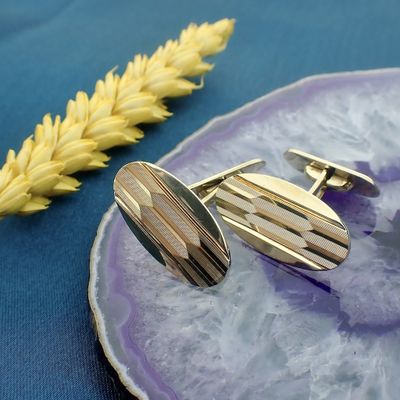 Image 2 of 8 carat vintage cufflinks