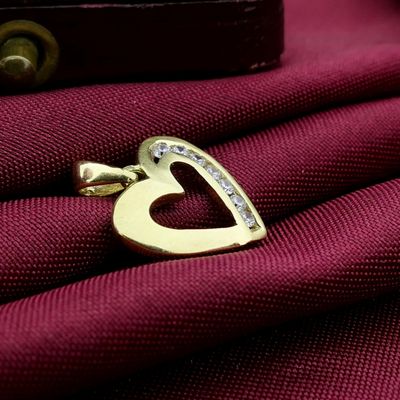 Image 2 of Gold pendant of a heart with zirconia