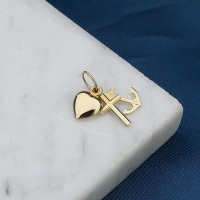 Image 2 of Gold pendant; Faith, hope, and love