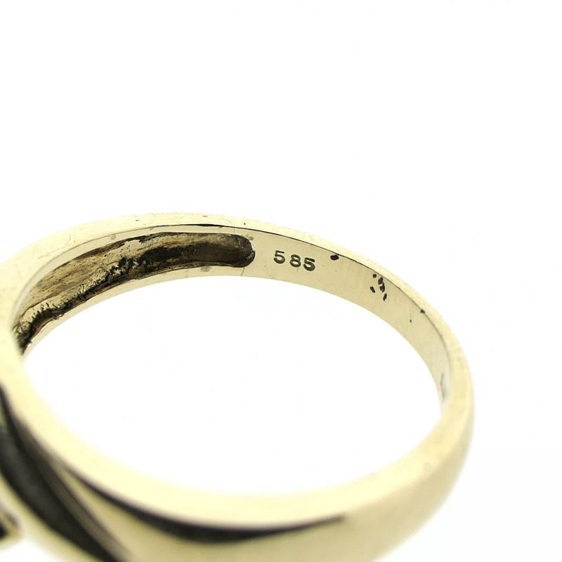 Image 6 of Gold ring with diamond; 0.12 ct.