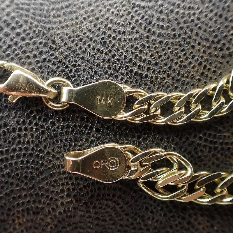 Image 5 of Gold flat gourmet link chain