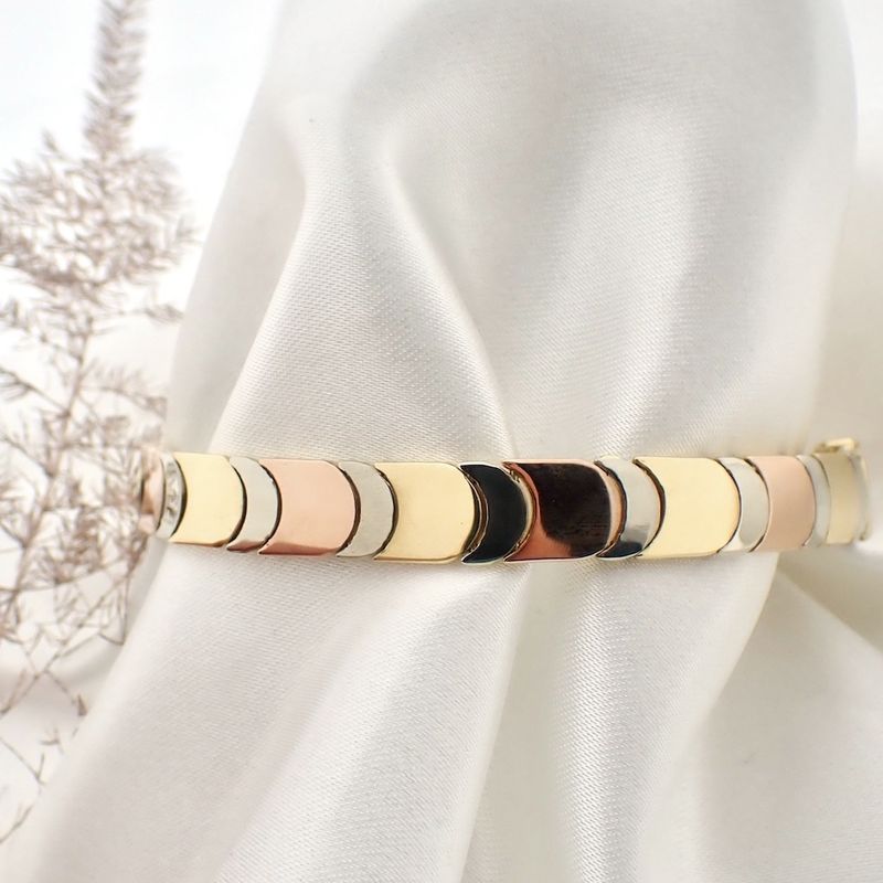 Image 3 of Tricolor gold link bracelet