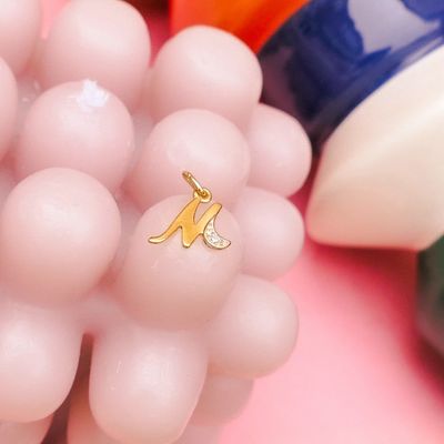 Image 2 of Gold pendant of the letter M with diamond | 0.015 ct.