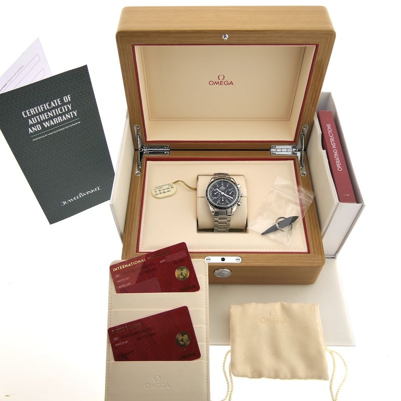 Image 4 of Omega Speedmaster Racing 326.30.40.50.01.001; Automatic chronograph watch