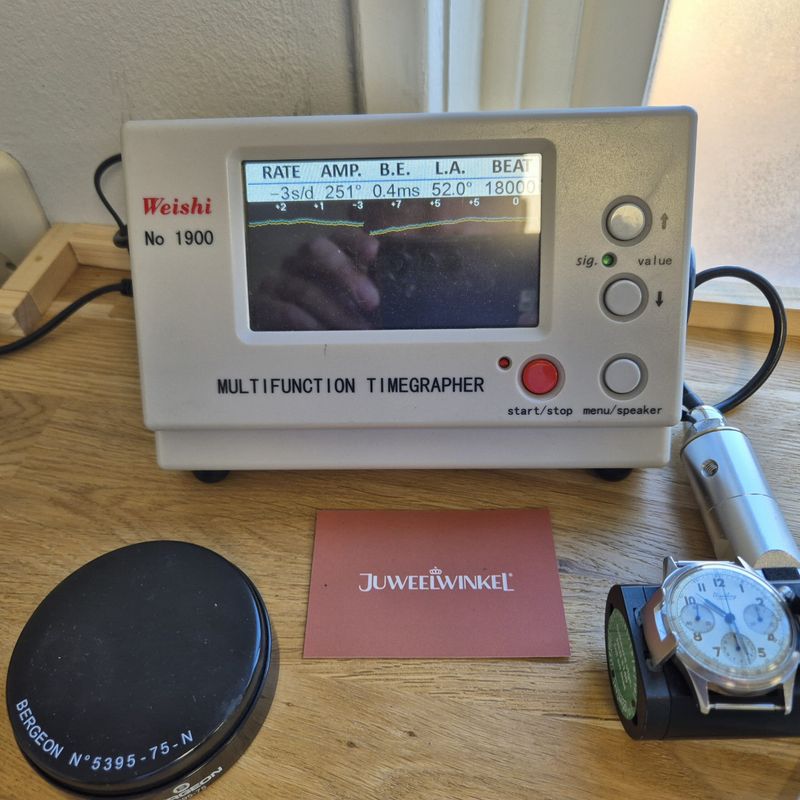 Image 16 of Breitling Premier Chronograph 788; Vintage watch from the 1940s