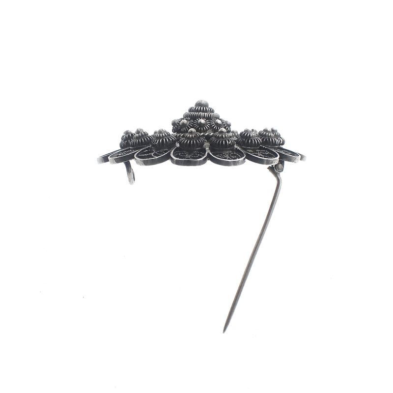 Image 6 of Silver Zeeland button brooch | Ø 38.5 mm