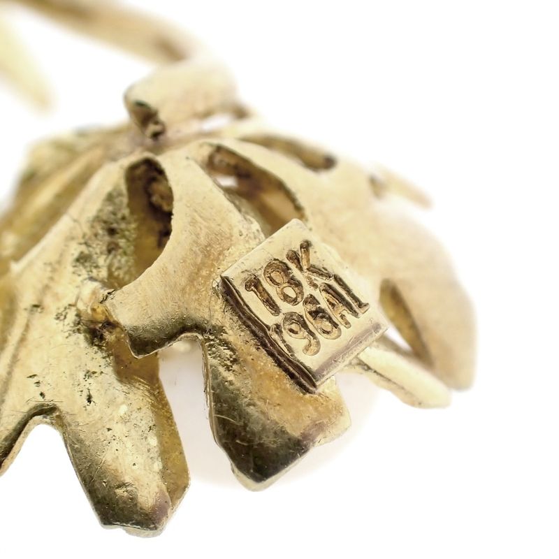 Image 9 of Golden flower brooch with pearls