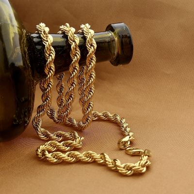 Afbeelding 2 van Gouden gedraaide schakelketting | 60 cm