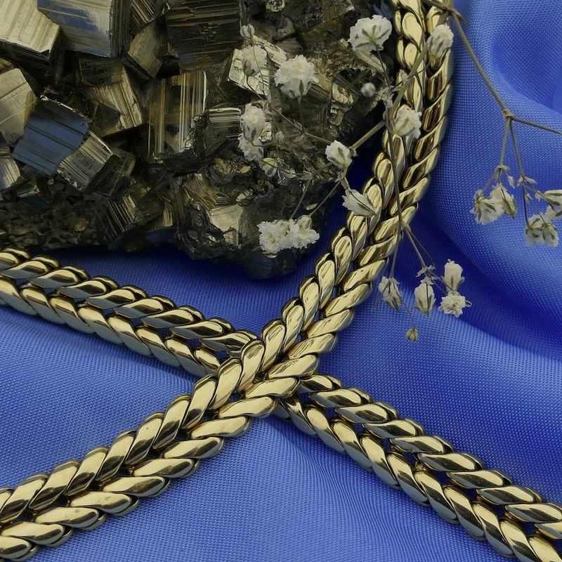 Image 2 of Gold flat foxtail link necklace | 40.5 cm