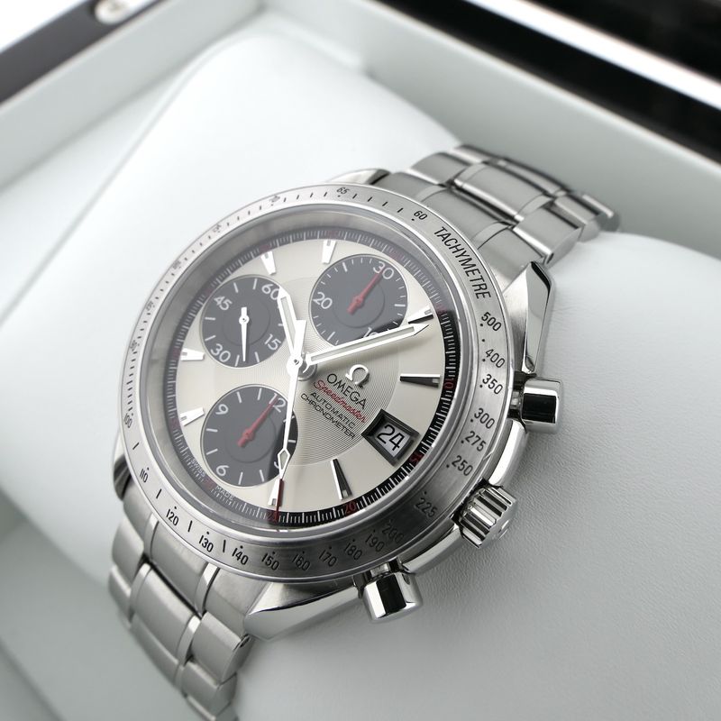 Image 17 of Omega Speedmaster Date Chronometer 3211.31.00; Chronograph men's watch