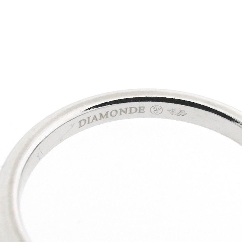 Image 5 of White gold sliding ring; Diamonde