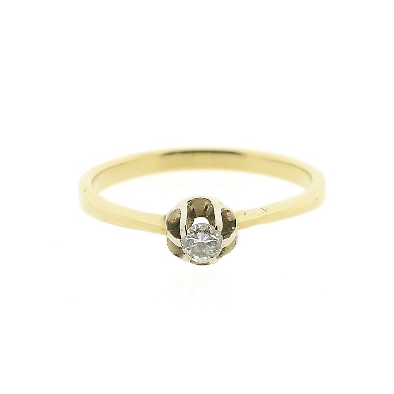Image 3 of Gold solitaire ring with diamond; 0.09 ct.
