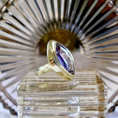 Image 2 of Gold ring with color-changing tourmaline