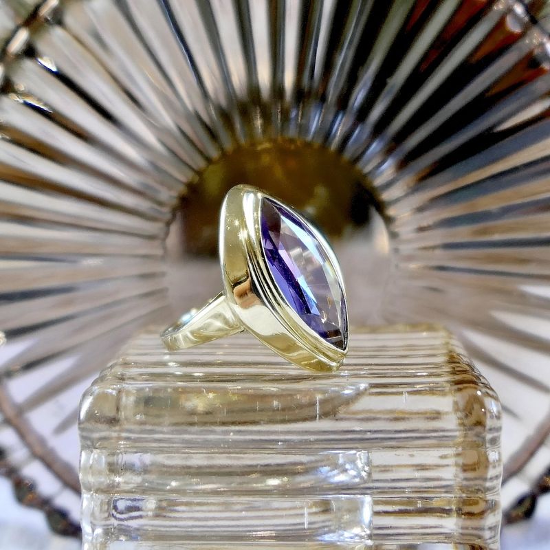 Image 2 of Gold ring with color-changing tourmaline