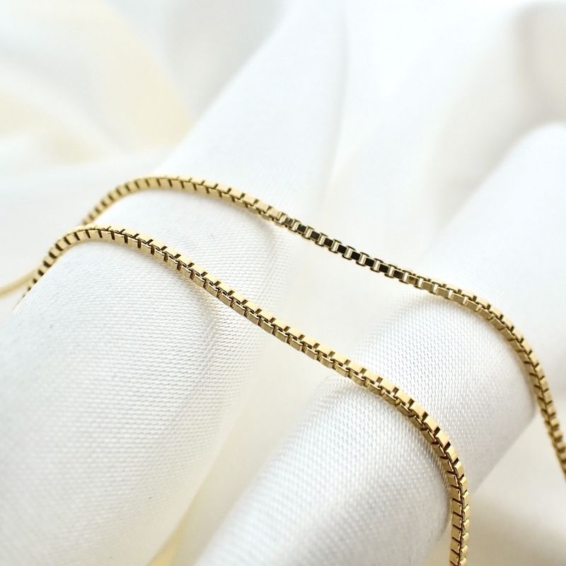 Image 4 of Long gold Venetian link necklace | 61 cm