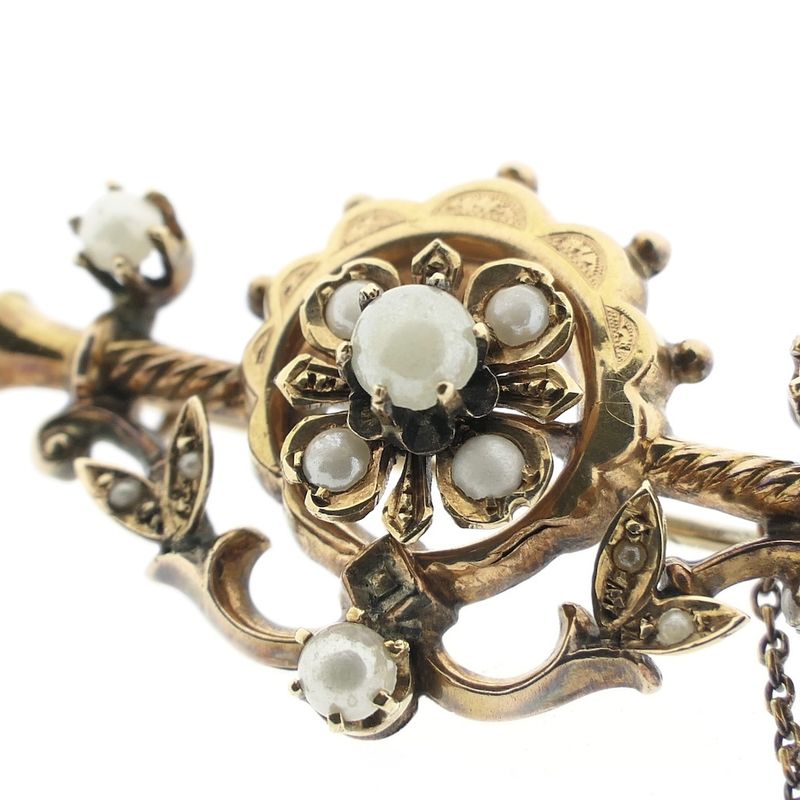 Image 4 of Antique gold brooch with pearl