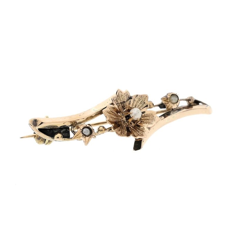 Image 2 of Vintage gold flower brooch with pearl