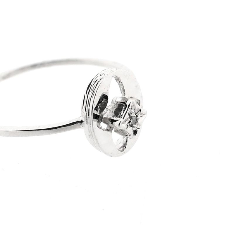 Image 3 of White Gold Ring with Diamond; 0.005 ct.