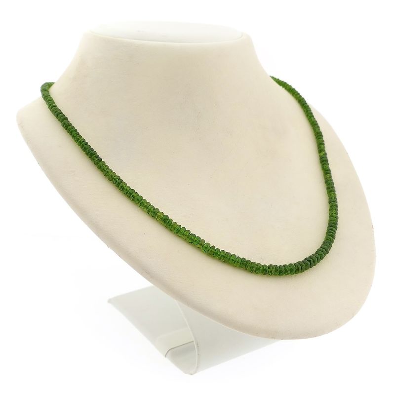 Image 2 of Peridot bead necklace with gold clasp