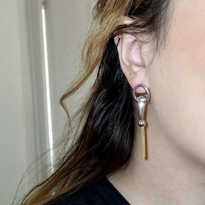 Image 2 of Bicolor gold stud earrings; Cetas