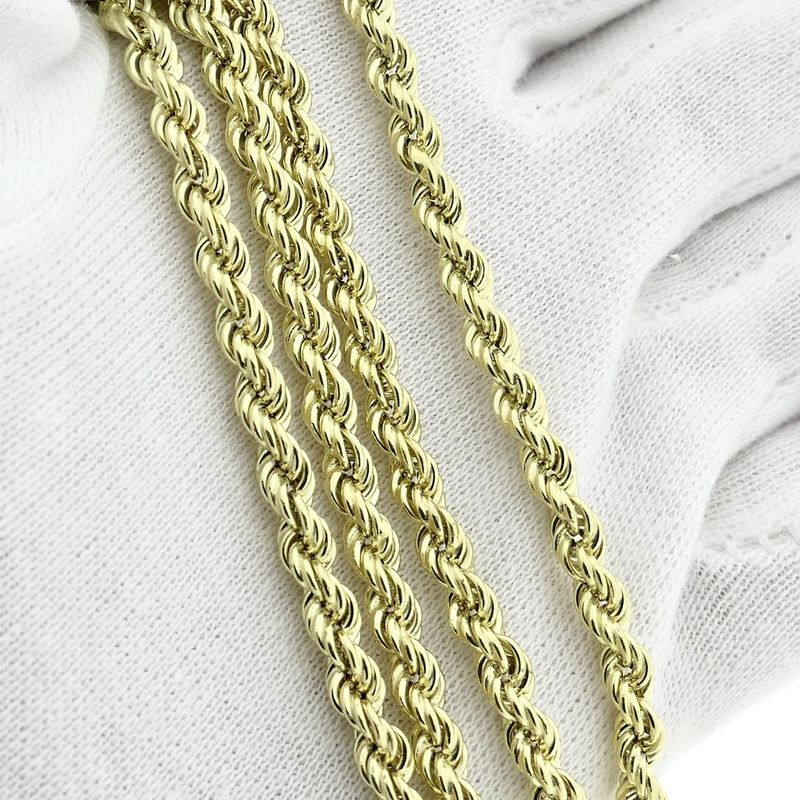 Image 6 of Gold twisted link chain